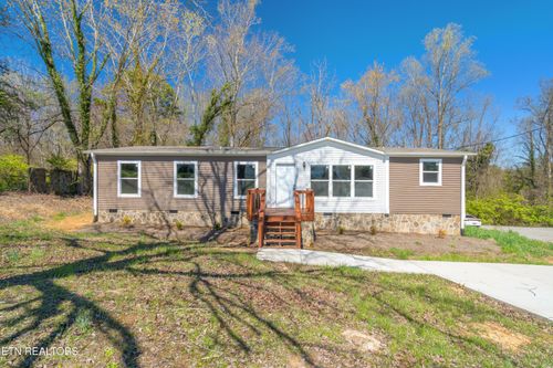 456 W Outer Dr, Oak Ridge, TN, 37830-3817 | Card Image