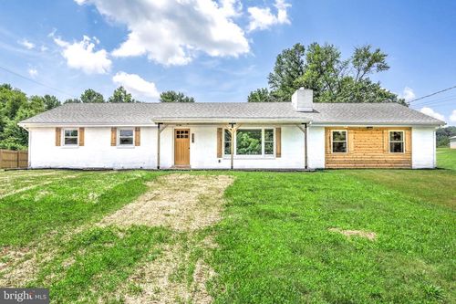 268 Mccorkel Rd, HERSHEY, PA, 17033-9515 | Card Image