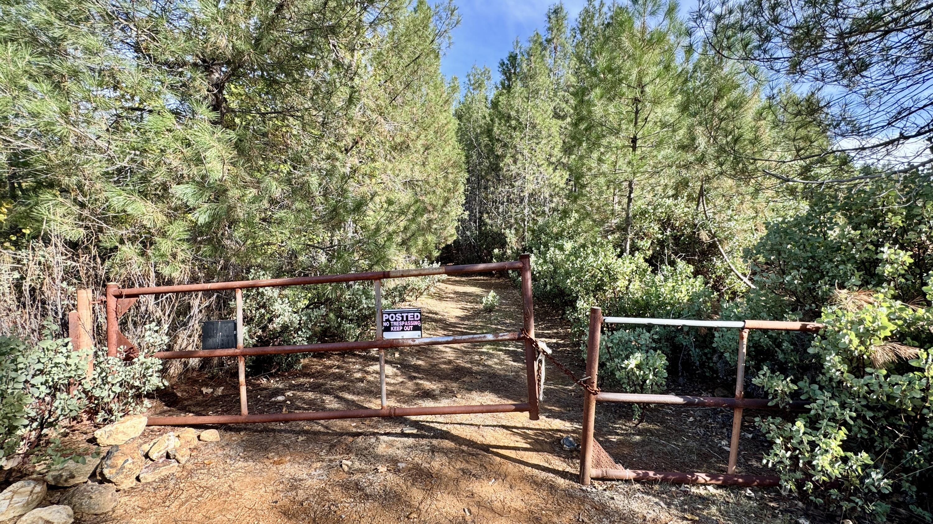Land in Redding 4