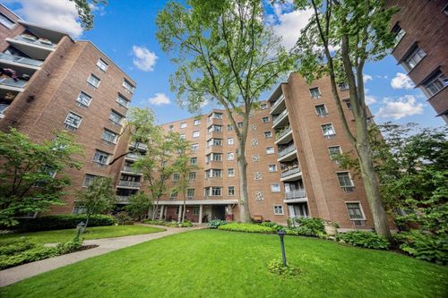 apt-3ne-1866 Sherman Ave, Evanston, IL, 60201-3742 | Card Image