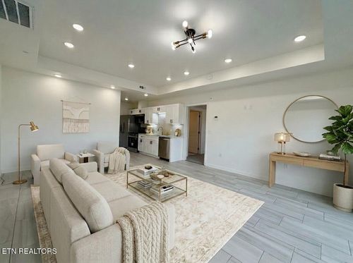 303-129 Sugarfoot Way, Pigeon Forge, TN, 37863-6201 | Card Image