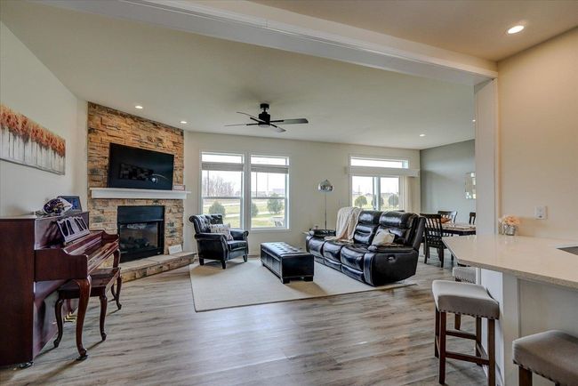 6605 Warner Farm Drive, House other with 4 bedrooms, 2 bathrooms and null parking in WINDSOR WI | Image 6