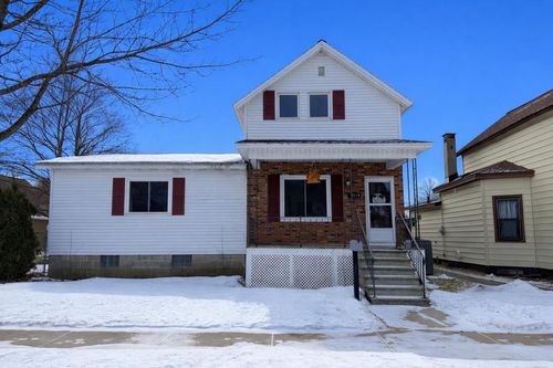 911 Carney Boulevard, Marinette, WI, 54143 | Card Image