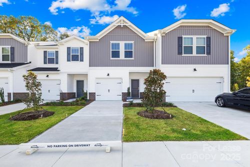 4163 Summit Woods Dr, Charlotte, NC, 28216-0390 | Card Image