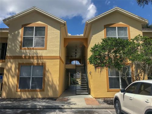 101-5621 Pinnacle Heights Circle, TAMPA, FL, 33624 | Card Image