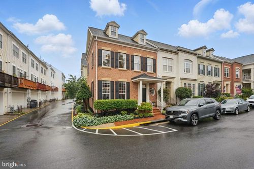 13716 Pinnacle St, WOODBRIDGE, VA, 22191-5431 | Card Image
