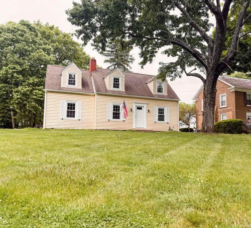 1693 Baltimore Rd Nw, Lancaster, OH, 43130-8813 | Card Image