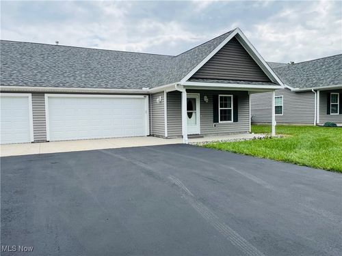 1840 Alexander Ave, Geneva, OH, 44041-7131 | Card Image