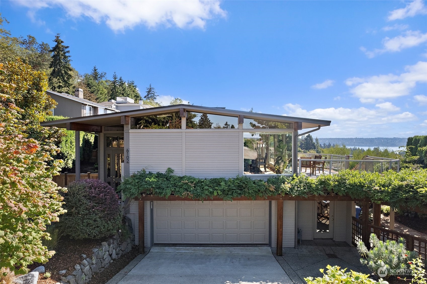 Panorama Dr, Tacoma, WA 98422