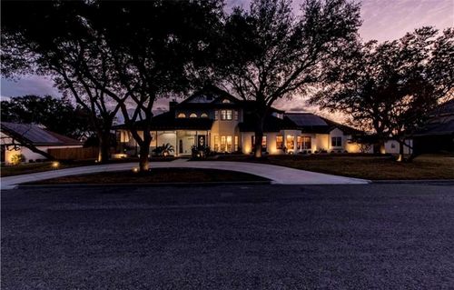 4517 River Park Dr, Corpus Christi, TX, 78410-5672 | Card Image