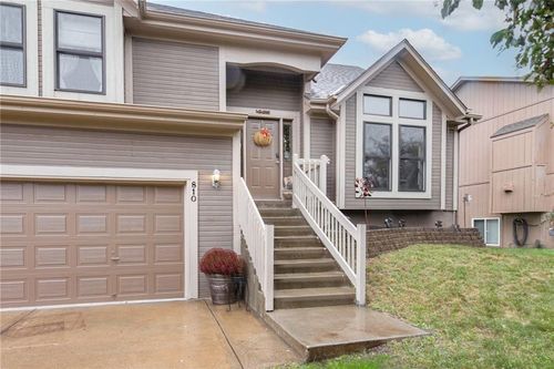 810 N Spruce St, Gardner, KS, 66030-1939 | Card Image