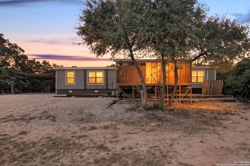 798 Legion Dr, Lakehills, TX, 78063-7451 | Card Image