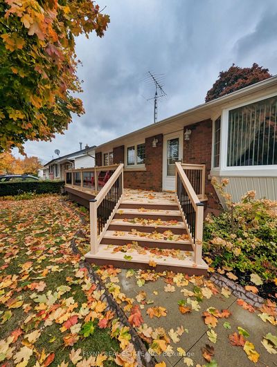 56 Forster St, House other with 4 bedrooms, 2 bathrooms and 5 parking in Saint Catharines ON | Image 1