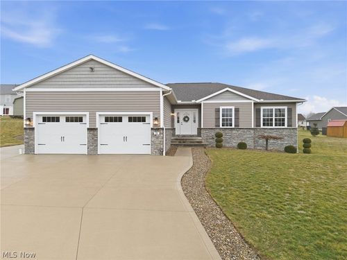31 Shannon Dr, Apple Creek, OH, 44606-9098 | Card Image