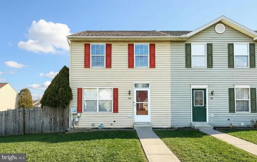 52 N Gala, LITTLESTOWN, PA, 17340-1146 | Card Image