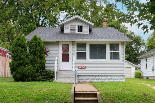 626 S 30th St, South Bend, IN, 46615-2244 | Card Image