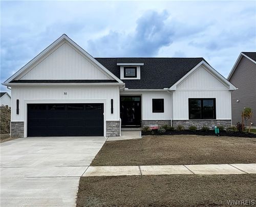 52 River Oak Ln, East Amherst, NY, 14051-1205 | Card Image