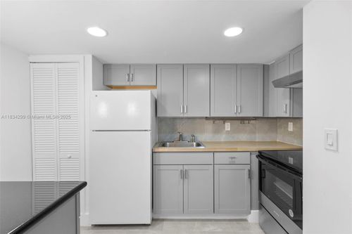 apt-111-4325 Nw South Tamiami Canal Dr, Miami, FL, 33126-1468 | Card Image
