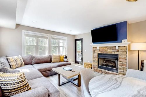 321-190 Still Lake Rd, Boone, NC, 28607-9529 | Card Image