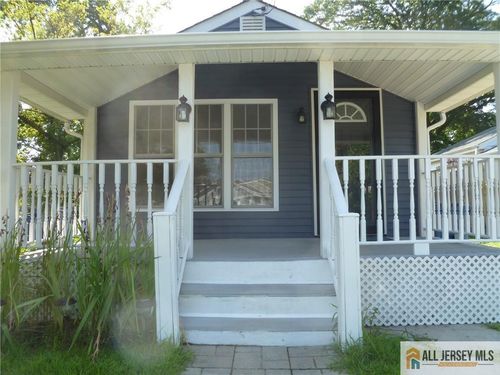 184 Hilltop Blvd, Keyport, NJ, 07735-6018 | Card Image