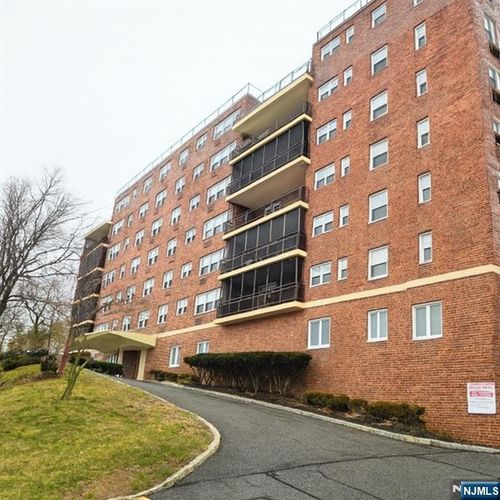 415 Clairmont, Montclair, NJ, 07042 | Card Image