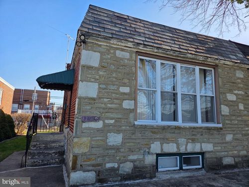 2037 Napfle St, PHILADELPHIA, PA, 19152-3613 | Card Image