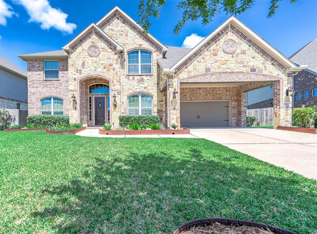 Darden Springs Ln, Friendswood, TX 77546