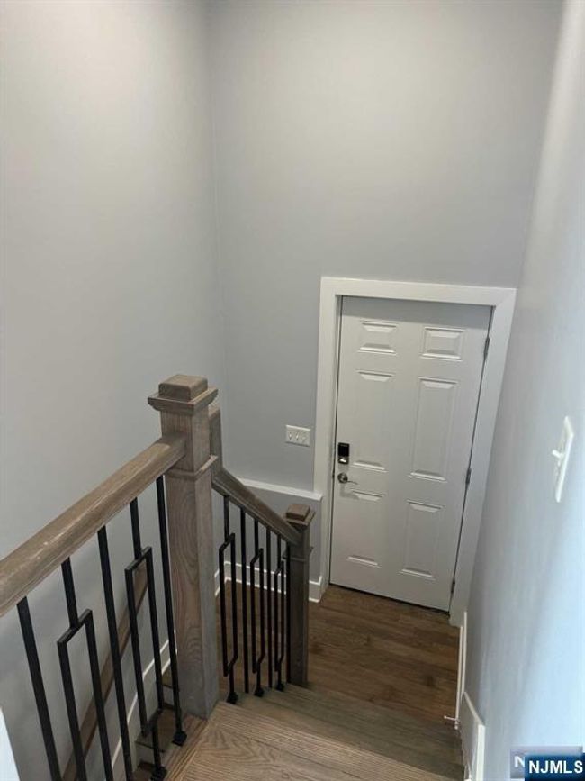 518 Hickory St, Home with 3 bedrooms, 3 bathrooms and null parking in Kearny NJ | Image 9