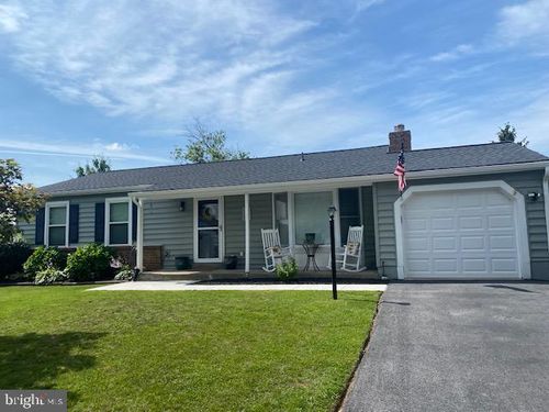 8501 Adventure Ct, WALKERSVILLE, MD, 21793-7851 | Card Image