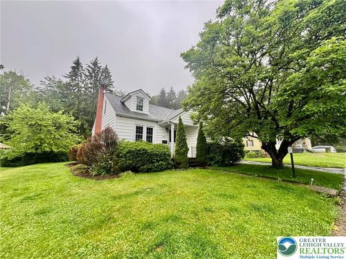 542 Liberty St, WIND GAP, PA, 18091-1129 | Card Image