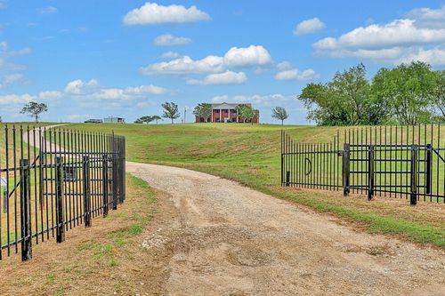 804 Heritage Pkwy, Axtell, TX, 76624-1110 | Card Image