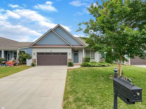 177 Bur Oak Dr, Taylors, SC, 29687-4631 | Card Image