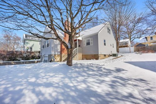 17 Hayes Avenue, Norwalk, CT, 06855 | Card Image