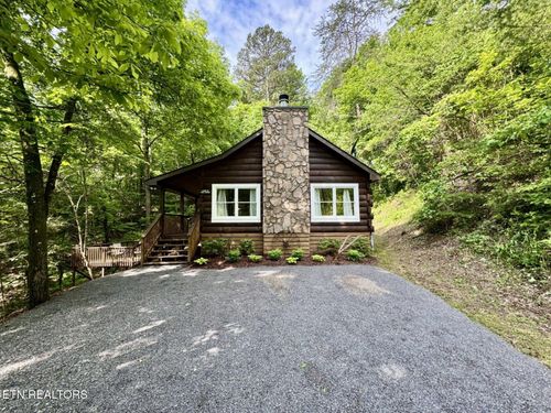 1140 River Divide Rd, Sevierville, TN, 37876 | Card Image