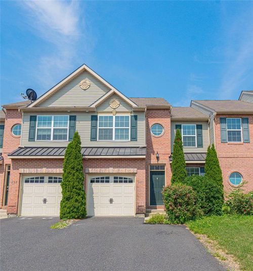 231 Snapdragon Way, Upper Macungie Twp, PA, 18104 | Card Image