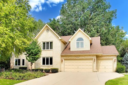 933 Spindletree Avenue, Naperville, IL, 60565 | Card Image