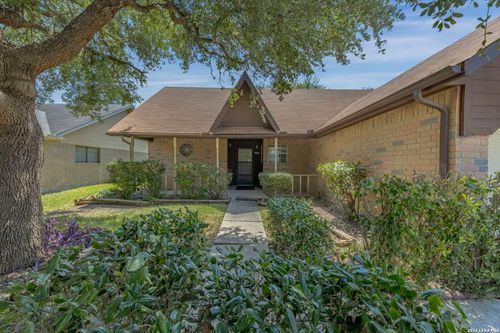 3629 Fox Run, Schertz, TX, 78108-2210 | Card Image