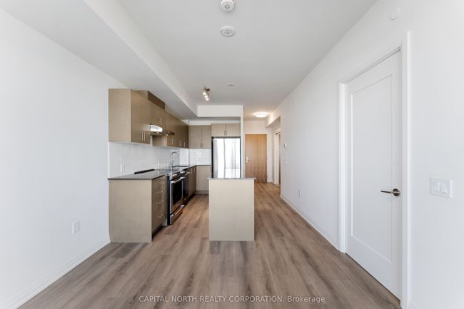 2008 - 8960 Jane St, Condo with 2 bedrooms, 2 bathrooms and 1 parking in Concord ON | Image 15