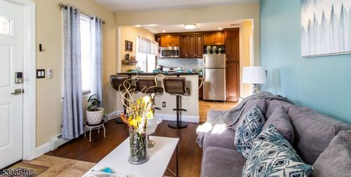 139 Laurel Ave, Union, NJ, 07083-4226 | Card Image