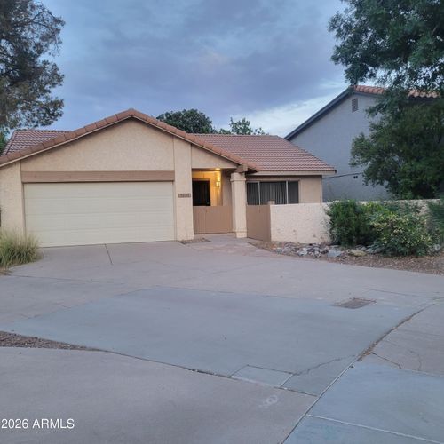 5605 S Spinnaker Rd, Tempe, AZ, 85283-2138 | Card Image