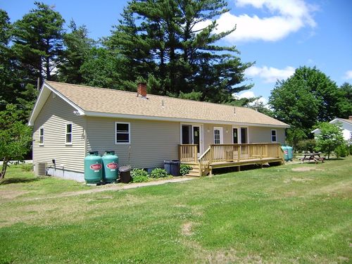 9 Danville Rd, Plaistow, NH, 03865-2719 | Card Image