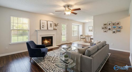 102 Kilburn Cir, Madison, AL, 35758-4211 | Card Image