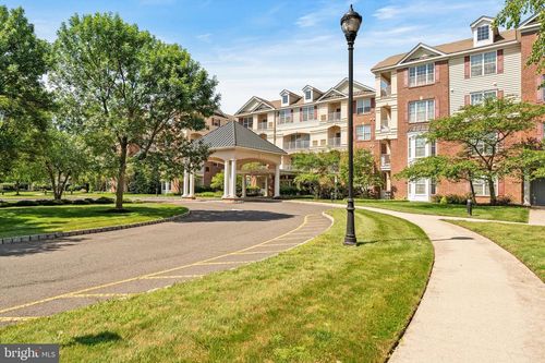 q-1221 Colts Cir, LAWRENCEVILLE, NJ, 08648-3267 | Card Image