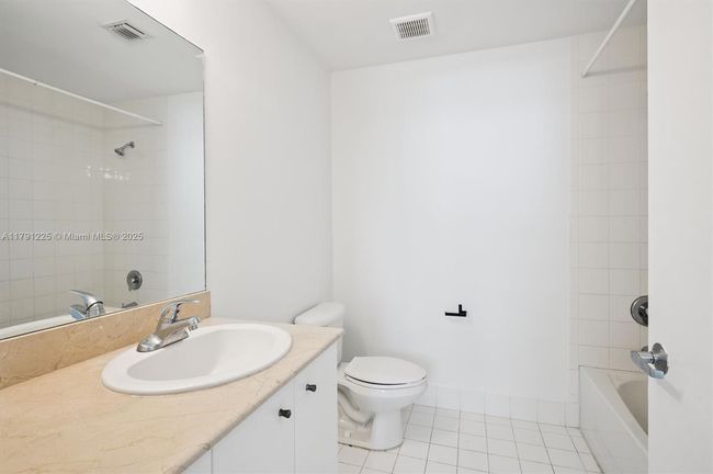 302 - 5970 Indian Creek Dr, Condo with 3 bedrooms, 3 bathrooms and null parking in Miami Beach FL | Image 10