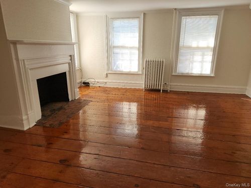 6 Willow Ave, Cornwall, NY, 12518-1456 | Card Image