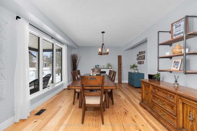 203 Camilla Cres, House other with 5 bedrooms, 2 bathrooms and 5 parking in Thornton ON | Image 8