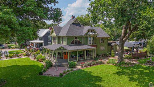 703 S 6th St, Osage City, KS, 66523-1517 | Card Image