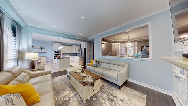 682 Fairglen Ave, House other with 5 bedrooms, 4 bathrooms and 2 parking in Oshawa ON | Image 8