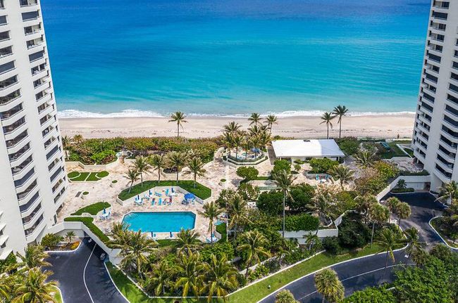 APT-11C - 5070 N Ocean Dr, Condo with 2 bedrooms, 2 bathrooms and null parking in Riviera Beach FL | Image 18