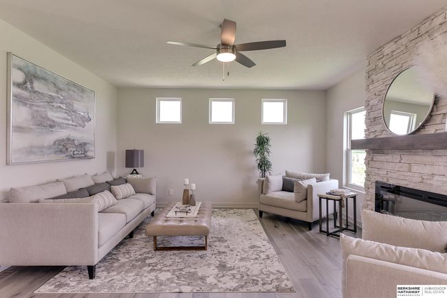 5513 N 191 St St, House other with 4 bedrooms, 3 bathrooms and 3 parking in Elkhorn NE | Image 15